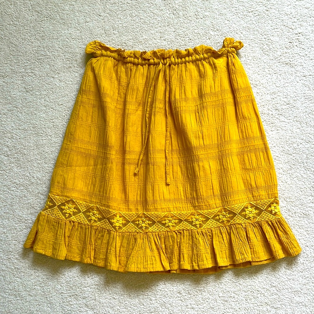 Yellow skirt